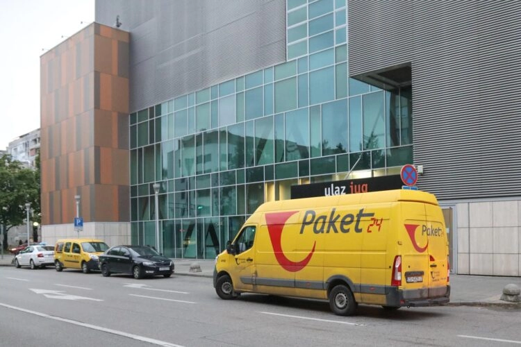 Opljačkani zaposlenici pošte u Novom Zagrebu